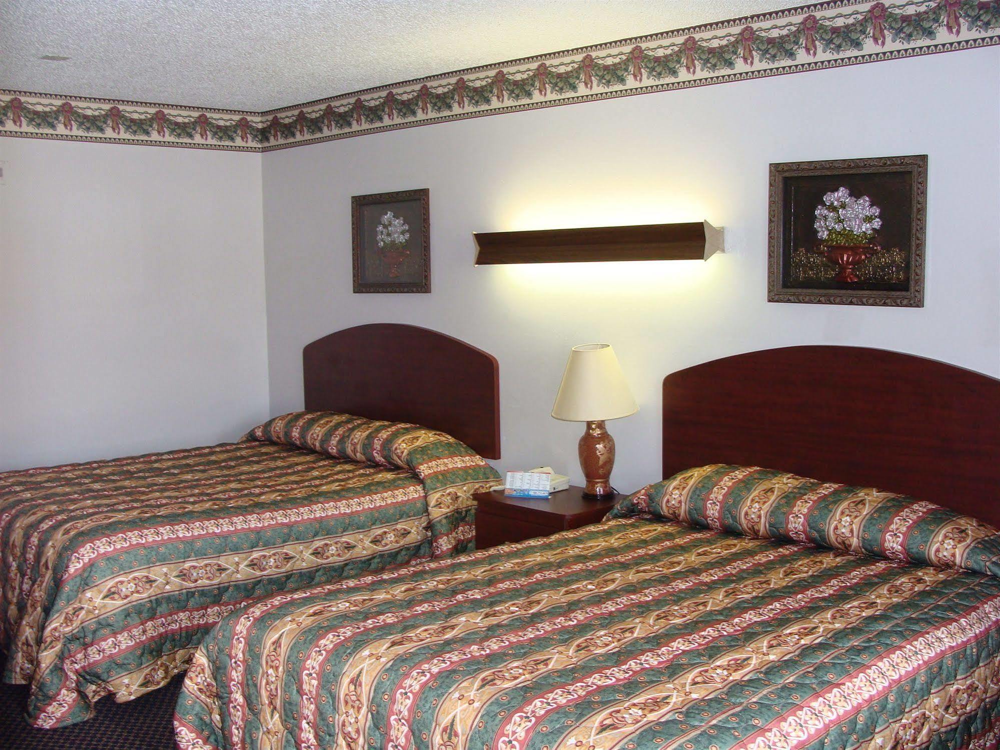Colonial Inn Хамънд Екстериор снимка
